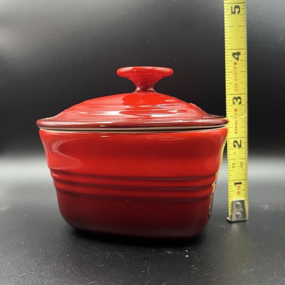 Le Creuset Ombre Red Heart Shape Miniature Covered Ramekin Stoneware Cocotte - Picture 11 of 12